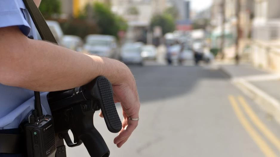 Σενάριο για έναν εντολέα πίσω από τις εκτελέσεις “νονών” της νύχτας